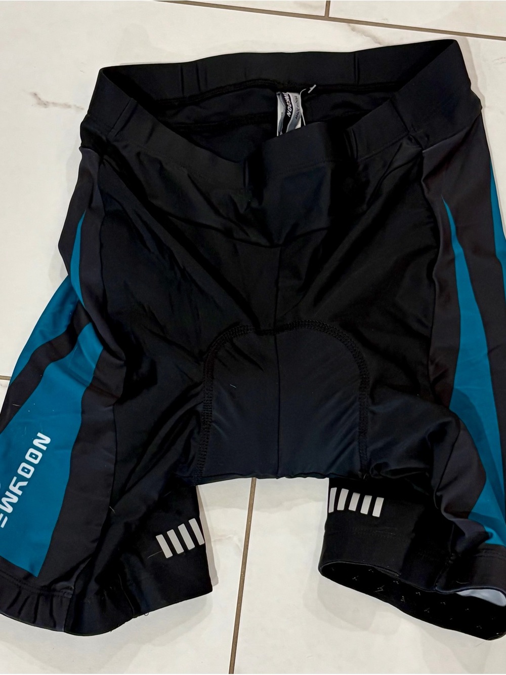 NWT Nooyme Black + Teal Padded Cycling Shorts with Side Stripe M